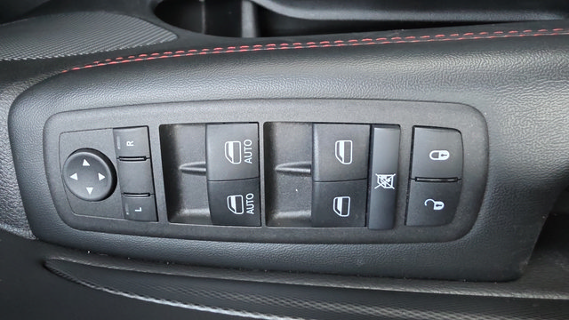 Used 2025 Dodge Durango GT AWD/4WD image 14