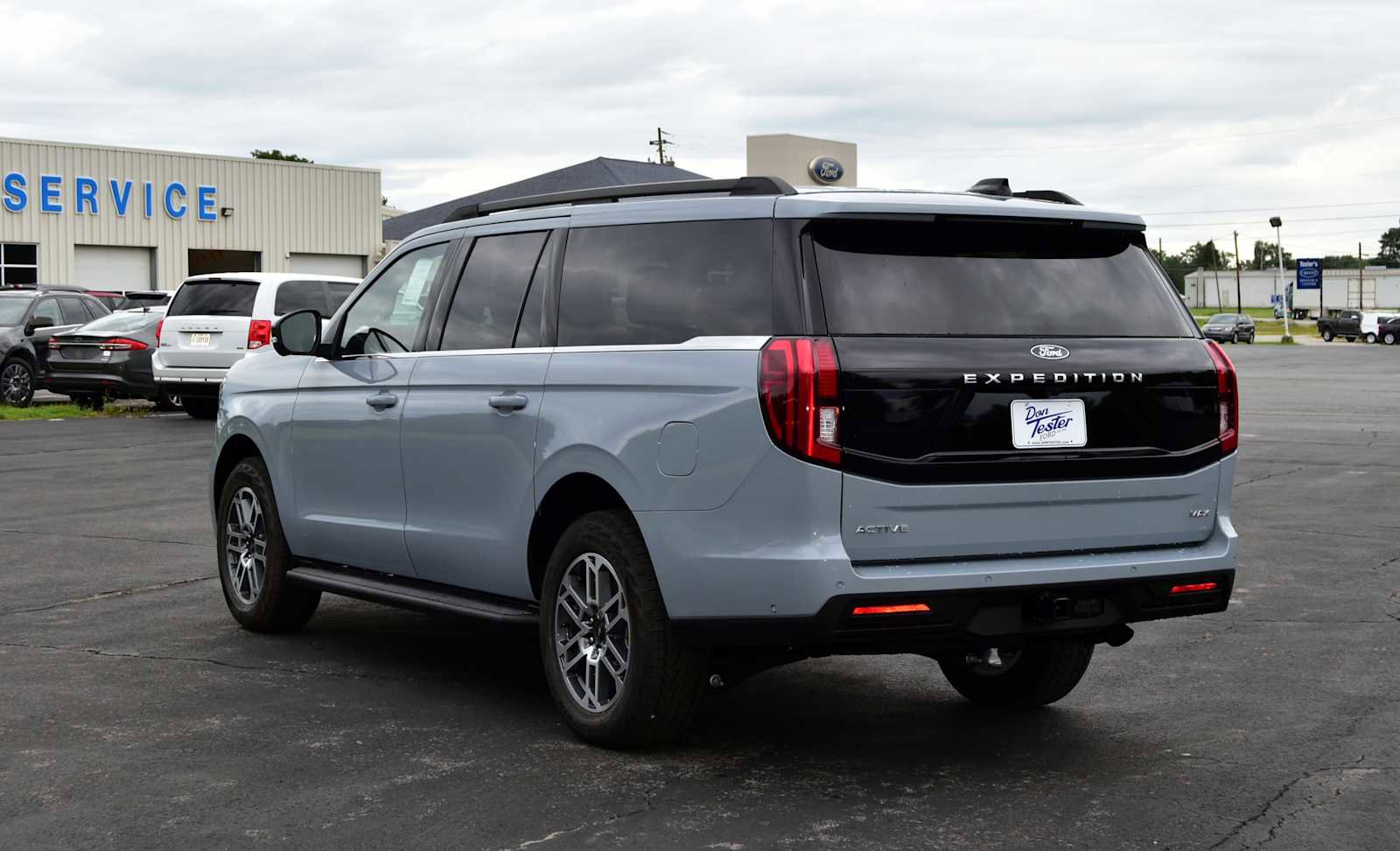 New 2025 Ford Expedition Max Active image 5