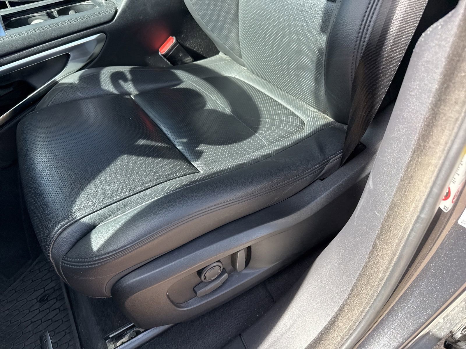 Used 2023 Jaguar F-PACE S image 12