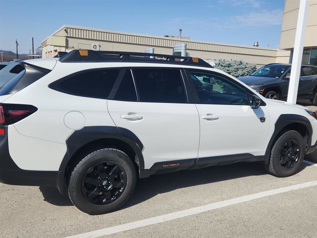 Used 2022 Subaru Outback Wilderness w/ Wilderness Package image 4
