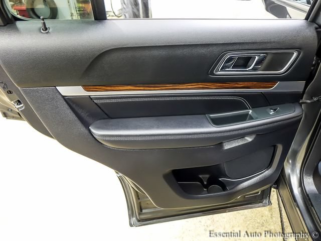 Used 2019 Ford Explorer Limited w/ Class III Trailer Tow Package AWD/4WD image 23