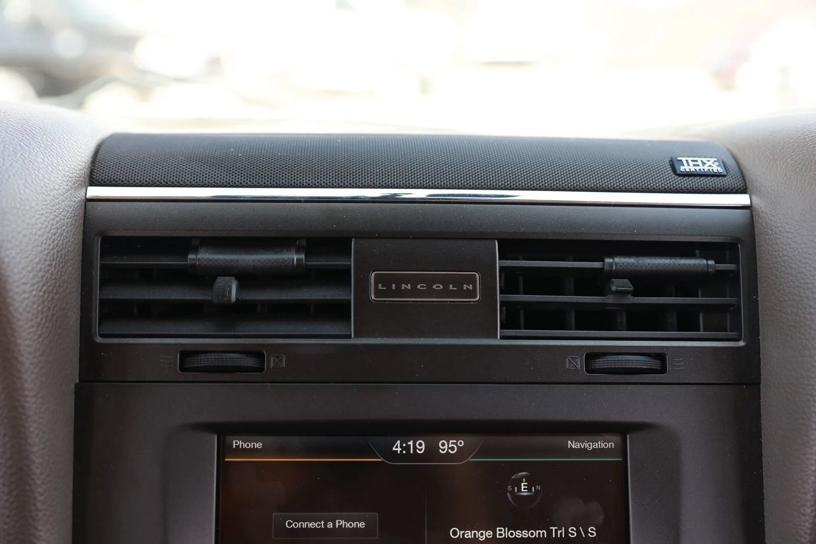 Used 2015 Lincoln Navigator L 2WD image 38