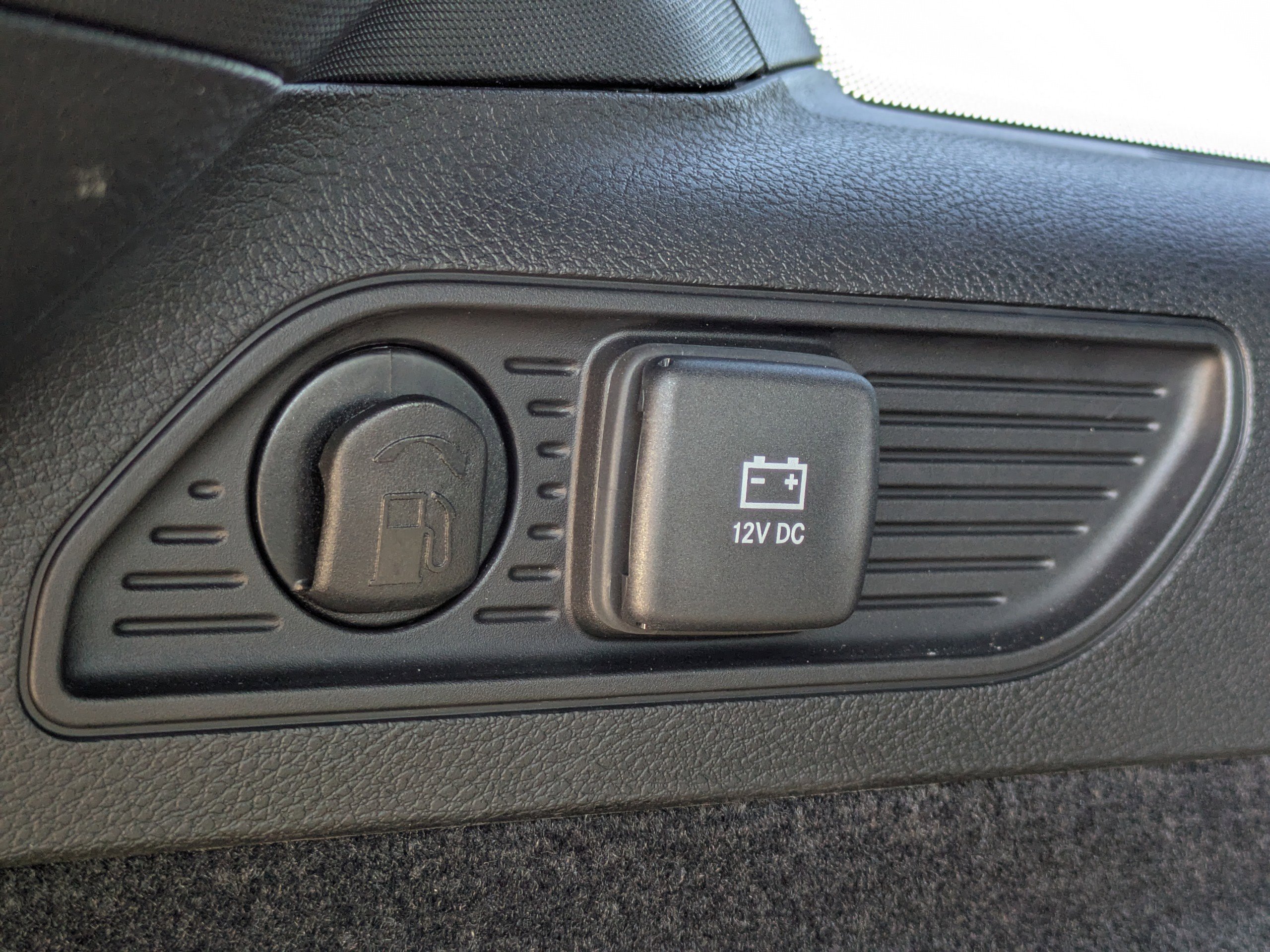 Used 2024 Jeep Grand Cherokee Trailhawk w/ Advanced Protech Group II image 18