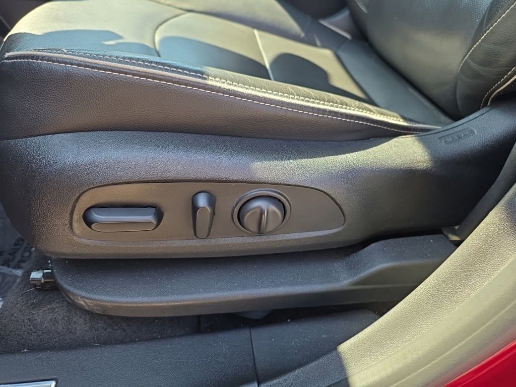 Used 2020 GMC Terrain Denali w/ Denali Premium Package image 13