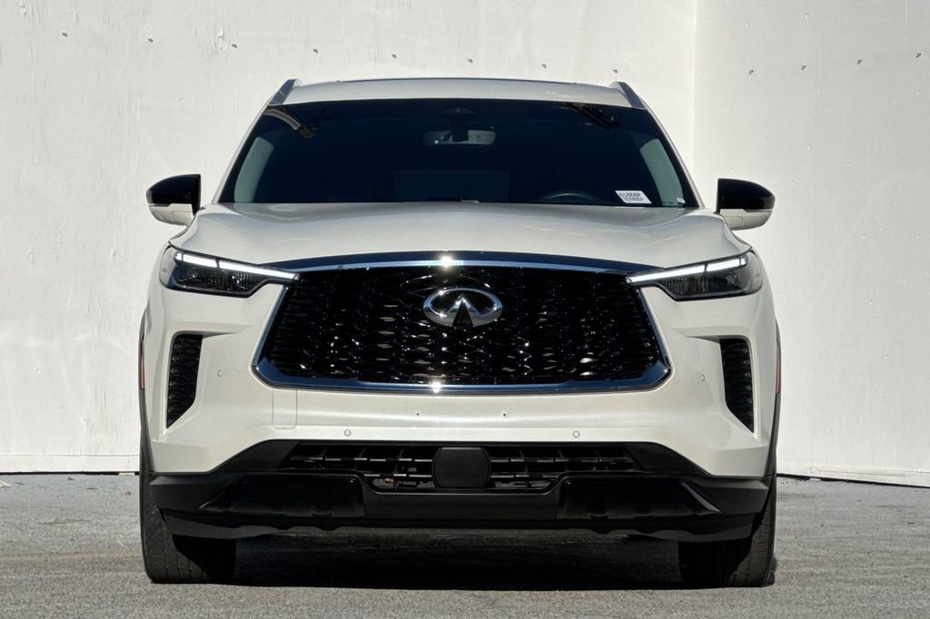 Certified 2023 INFINITI QX60 Luxe image 8