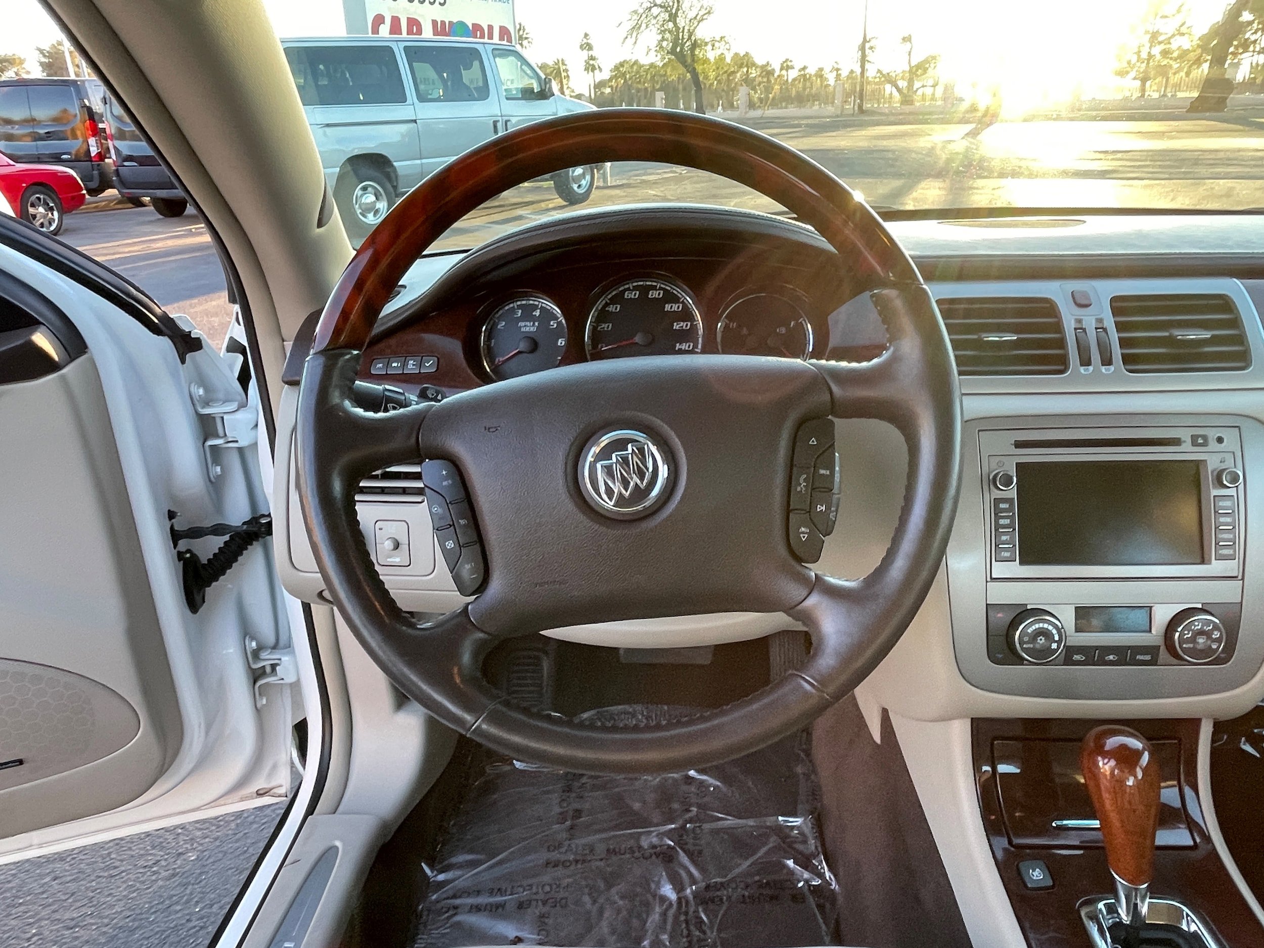 Used 2011 Buick Lucerne Super FWD image 22