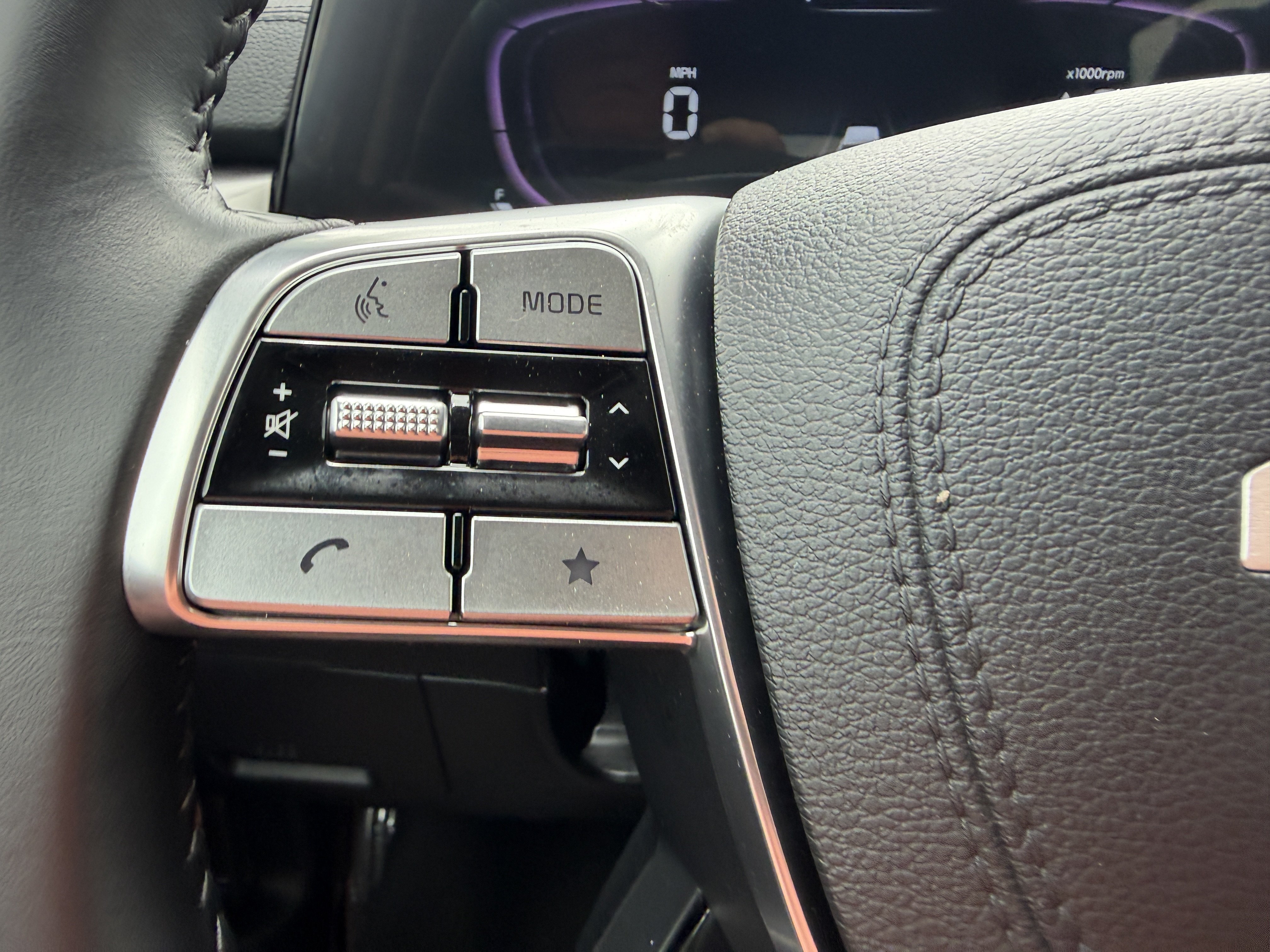 Certified 2024 Kia Telluride S FWD image 28