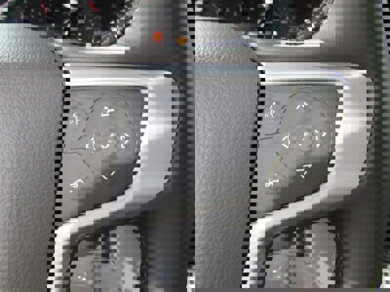 Used 2023 GMC Acadia SLT image 60