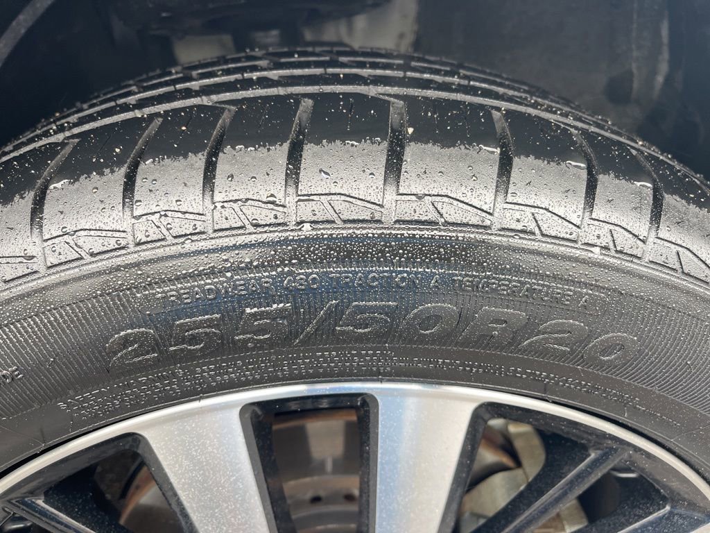 Used 2024 Nissan Pathfinder Platinum w/ Black Appearance Package image 40