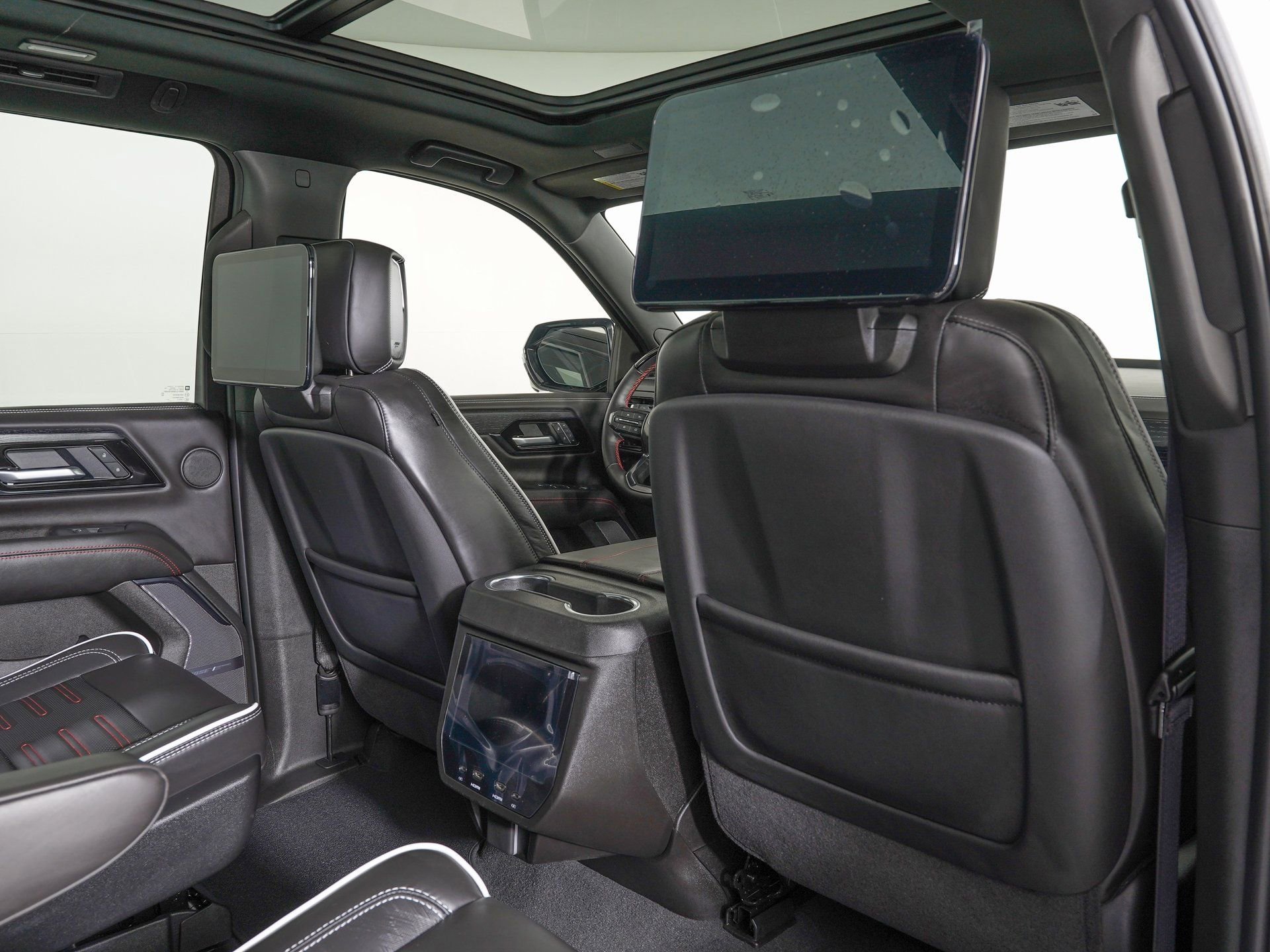 Used 2026 GMC Yukon XL AT4 Ultimate image 12