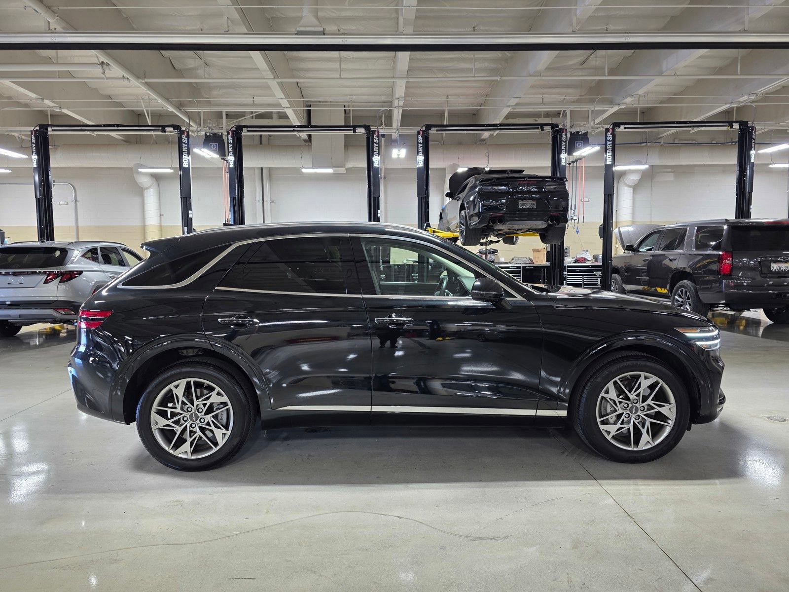 Used 2025 Genesis GV70 2.5T image 8