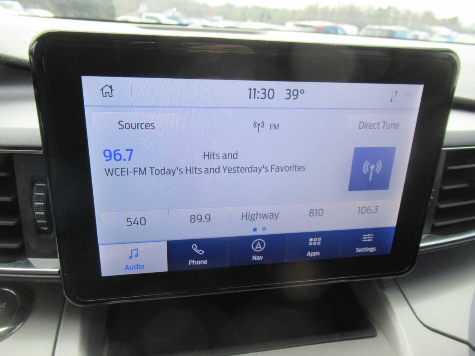 Used 2022 Ford Explorer XLT w/ Equipment Group 202A image 27