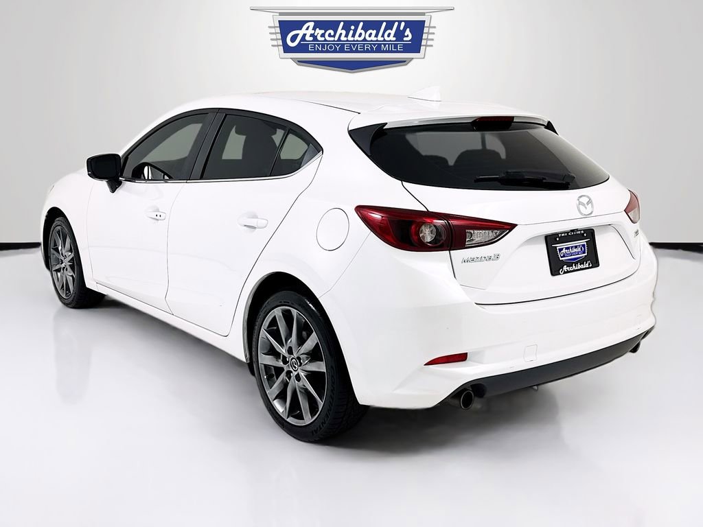 Used 2018 MAZDA MAZDA3 Grand Touring w/ Premium Equipment Package image 5