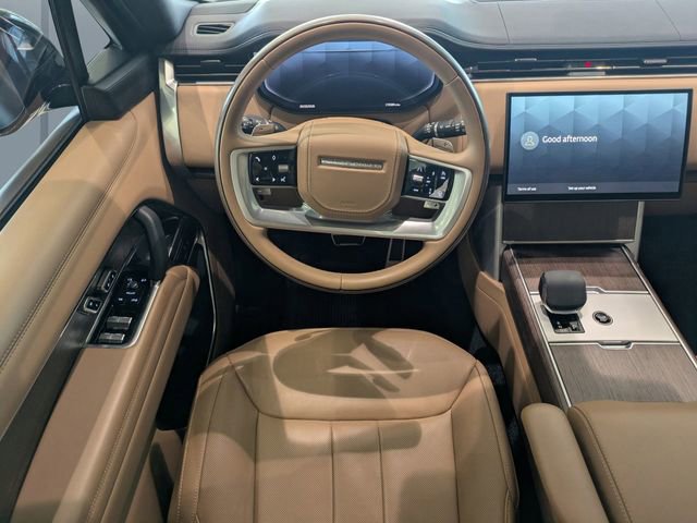 Used 2024 Land Rover Range Rover Long Wheelbase SE image 17
