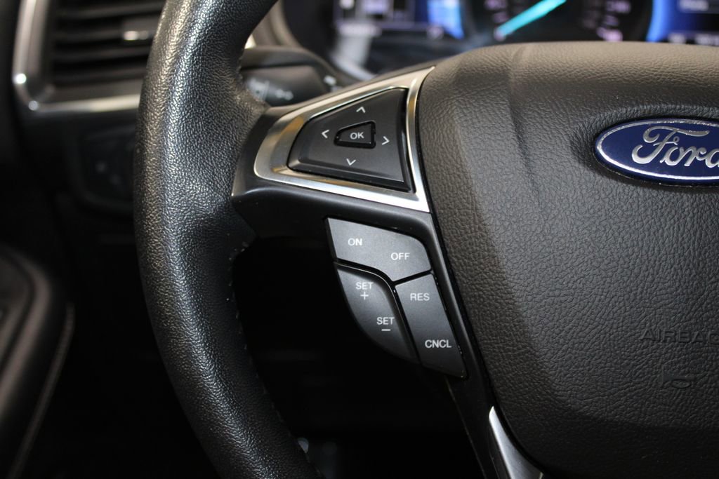 Used 2022 Ford Edge Titanium image 39