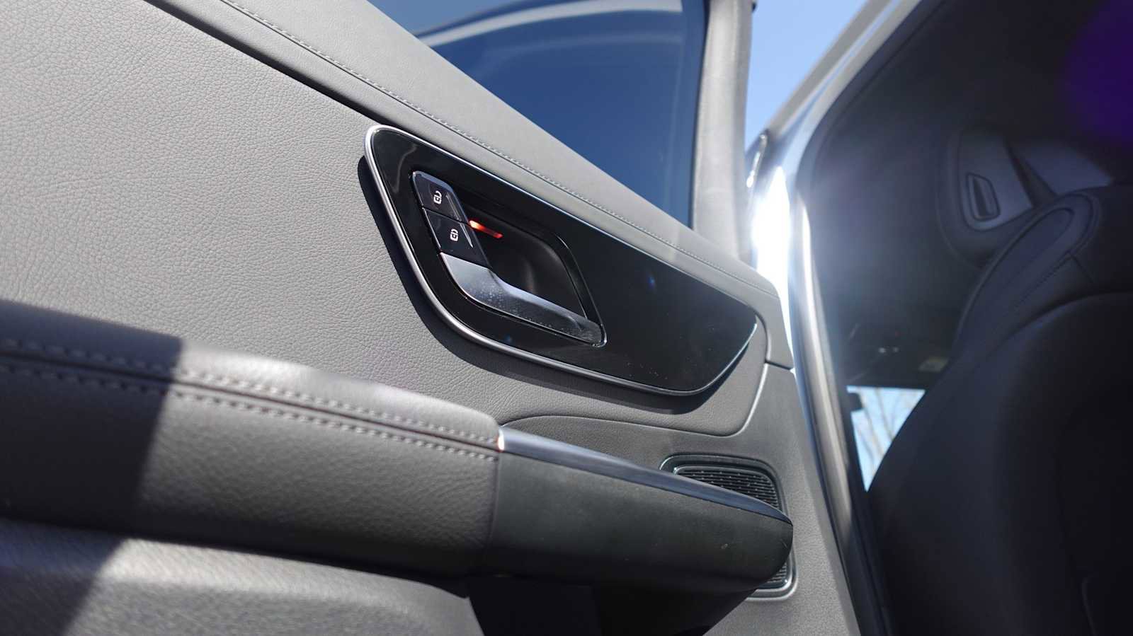 Used 2026 Mercedes-Benz GLC 300 4MATIC image 55