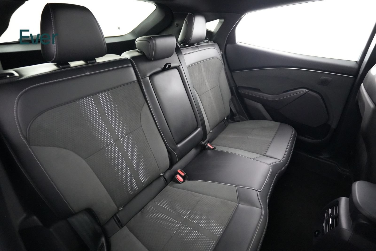 Used 2025 Ford Mustang Mach-E GT AWD/4WD image 5