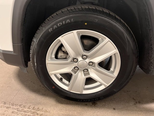 Used 2022 Jeep Compass Latitude image 28