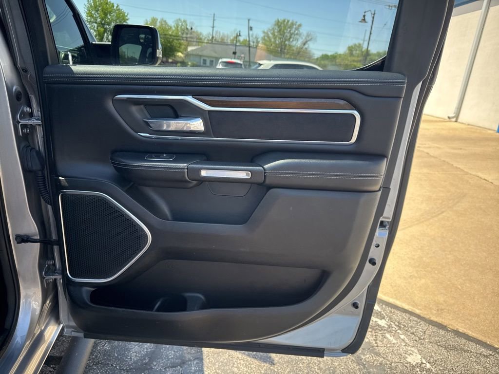 Used 2021 RAM 1500 Laramie AWD/4WD image 39