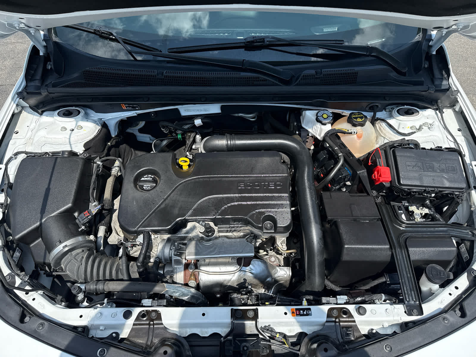 Used 2024 Chevrolet Malibu LS FWD image 16