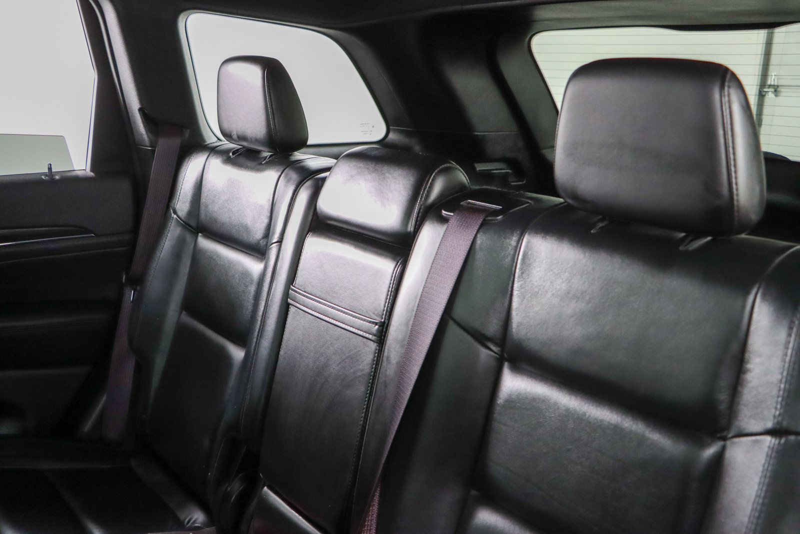 Used 2021 Jeep Grand Cherokee Limited image 25