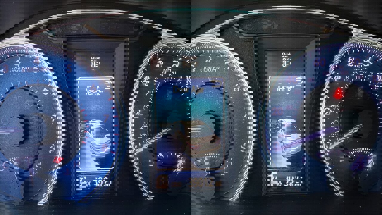 Used 2017 Toyota Camry LE image 11