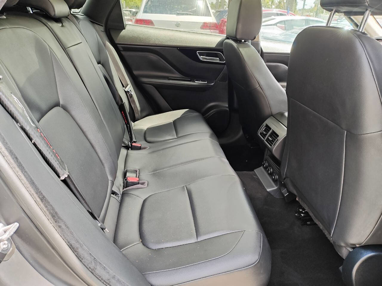Used 2019 Jaguar F-PACE AWD/4WD image 56