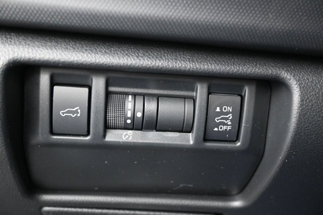 Used 2025 Subaru Forester Touring w/ Popular Package - Touring AWD/4WD image 25