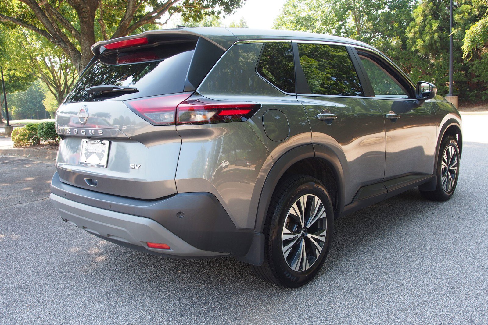 Used 2023 Nissan Rogue SV FWD image 7