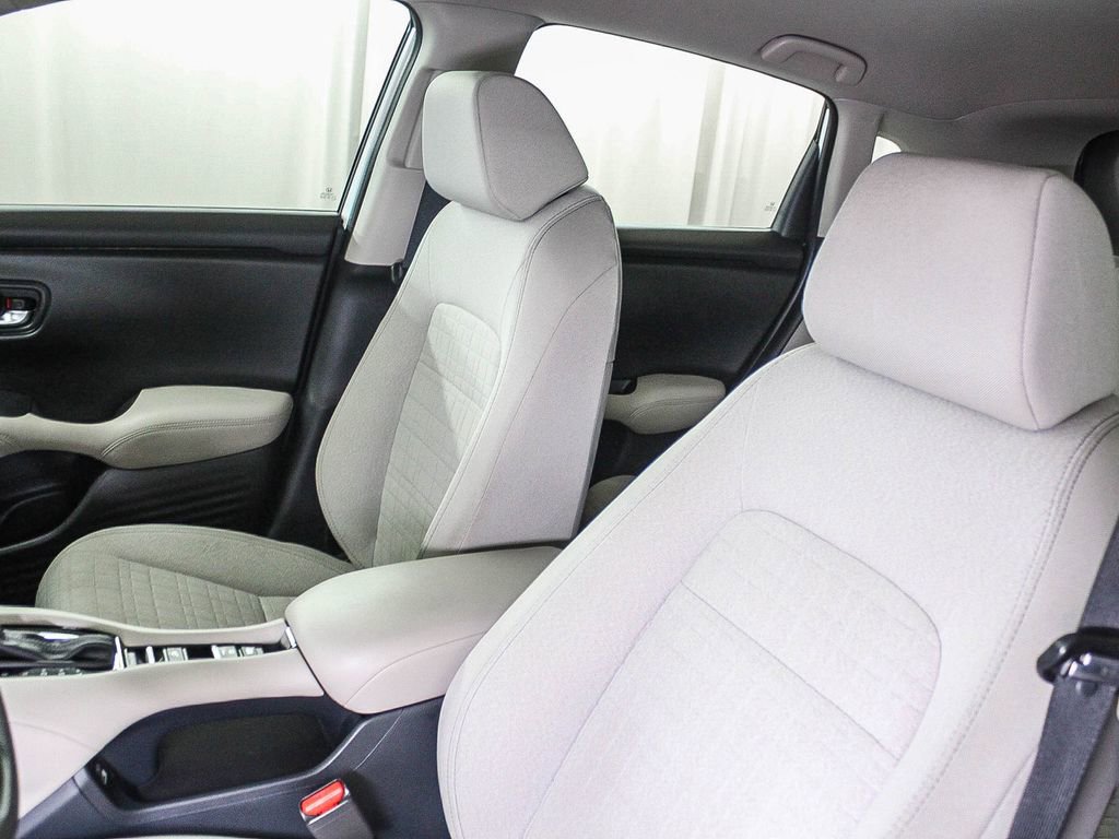 Used 2023 Honda HR-V LX image 18