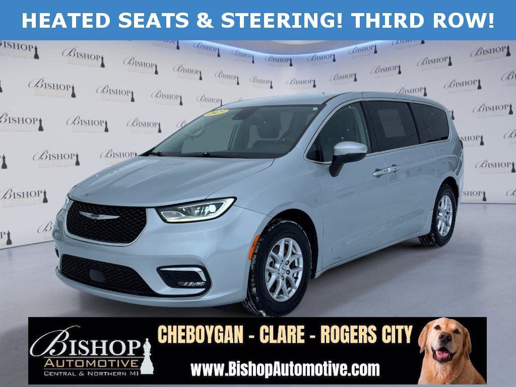 Used 2023 Chrysler Pacifica Touring-L