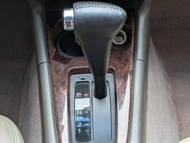Used 2001 INFINITI G20 FWD image 12