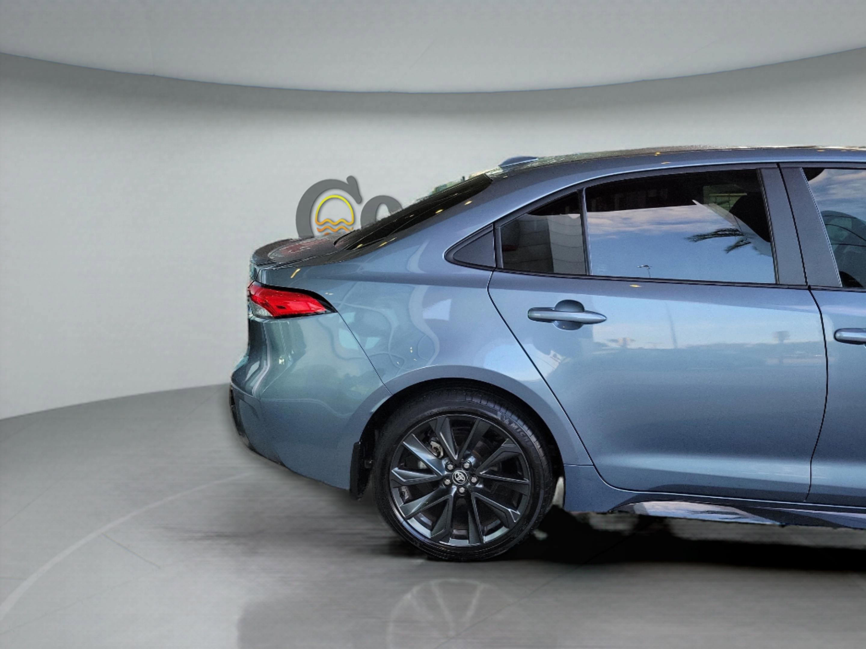 Certified 2025 Toyota Corolla SE image 29