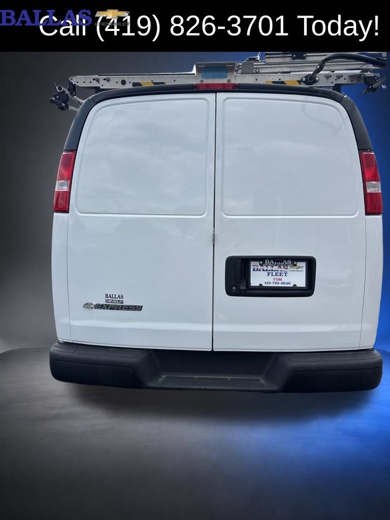 Certified 2019 Chevrolet Express 2500 w/ Driver Convenience Package RWD image 4