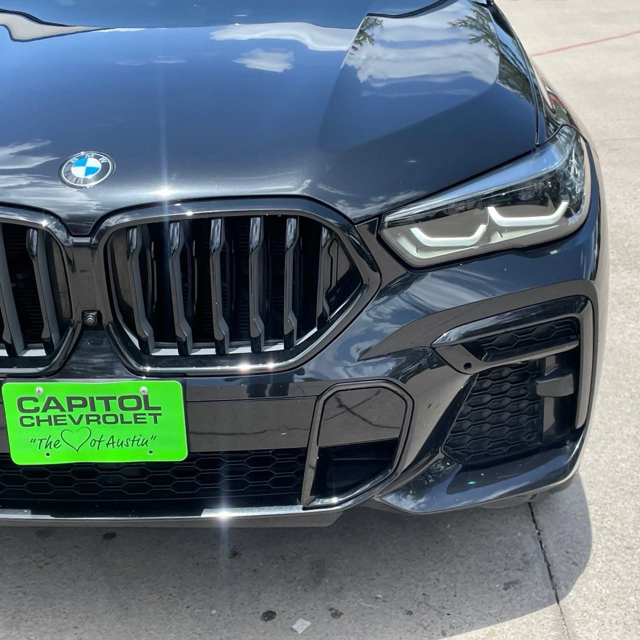 Used 2023 BMW X6 M50i w/ Parking Assistance Package AWD/4WD image 9