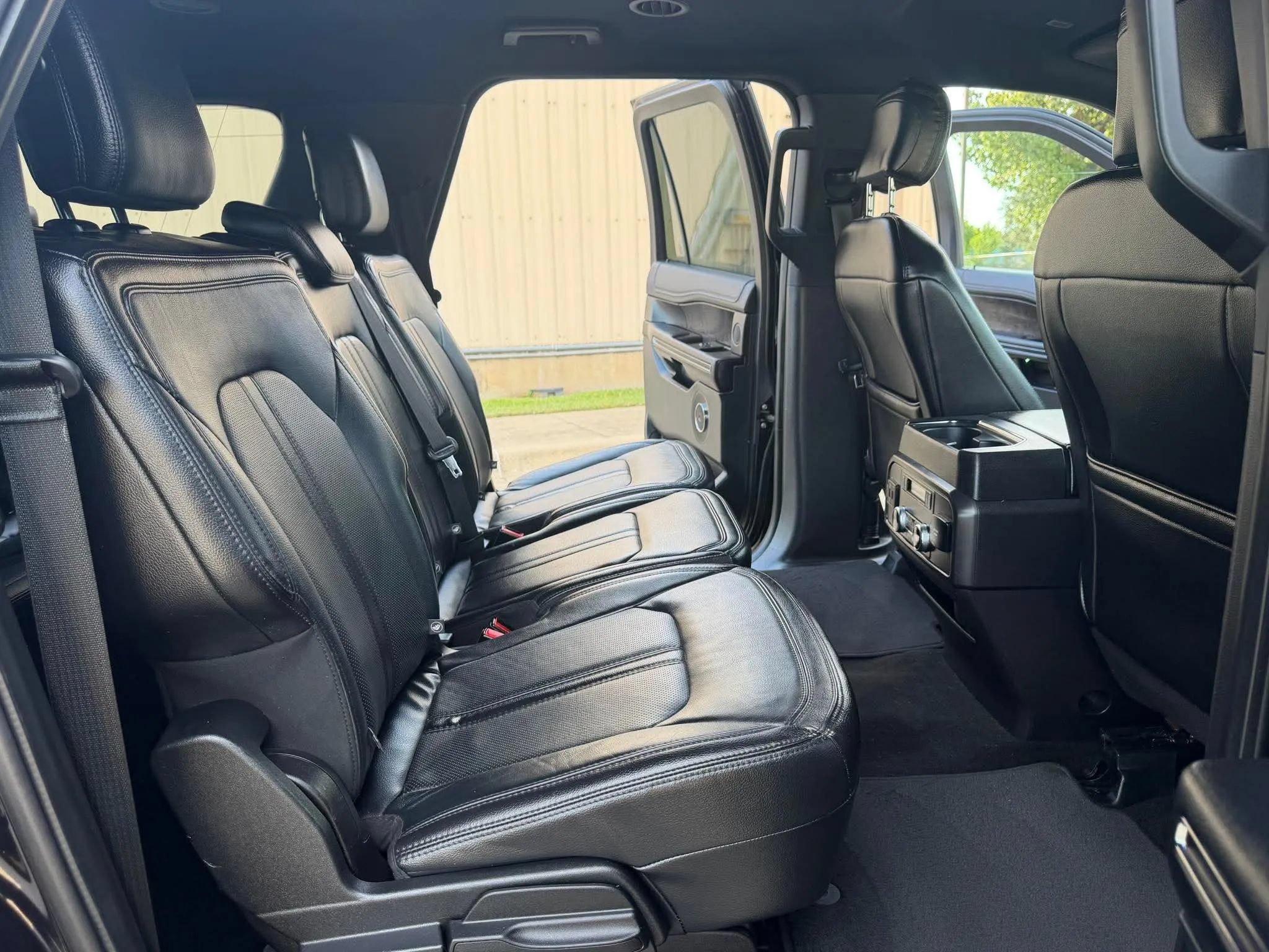 Used 2019 Ford Expedition Max Limited RWD image 20