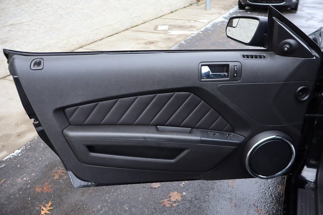 Used 2014 Ford Mustang GT w/ Electronics Package image 17