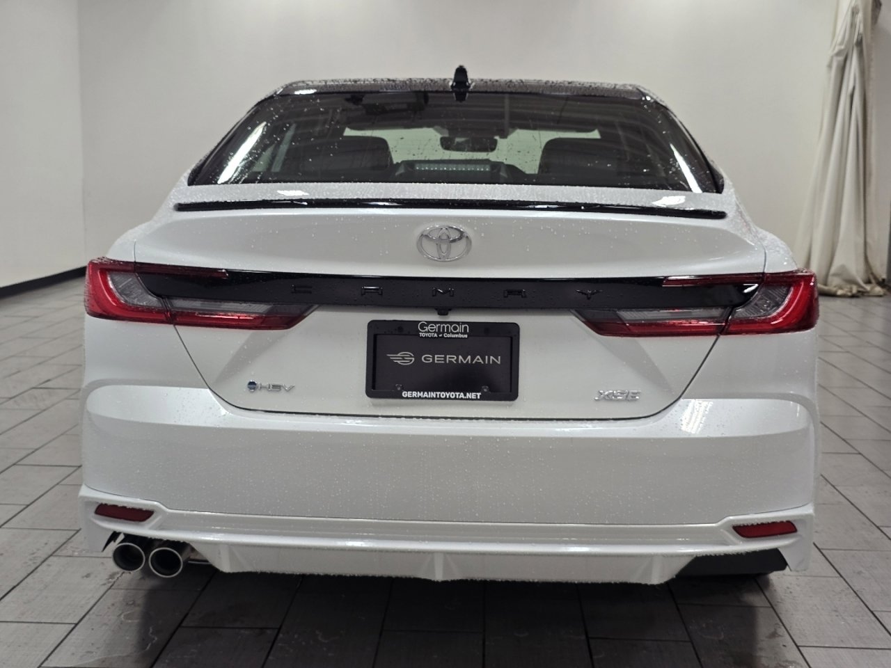 New 2026 Toyota Camry Hybrid FWD image 17