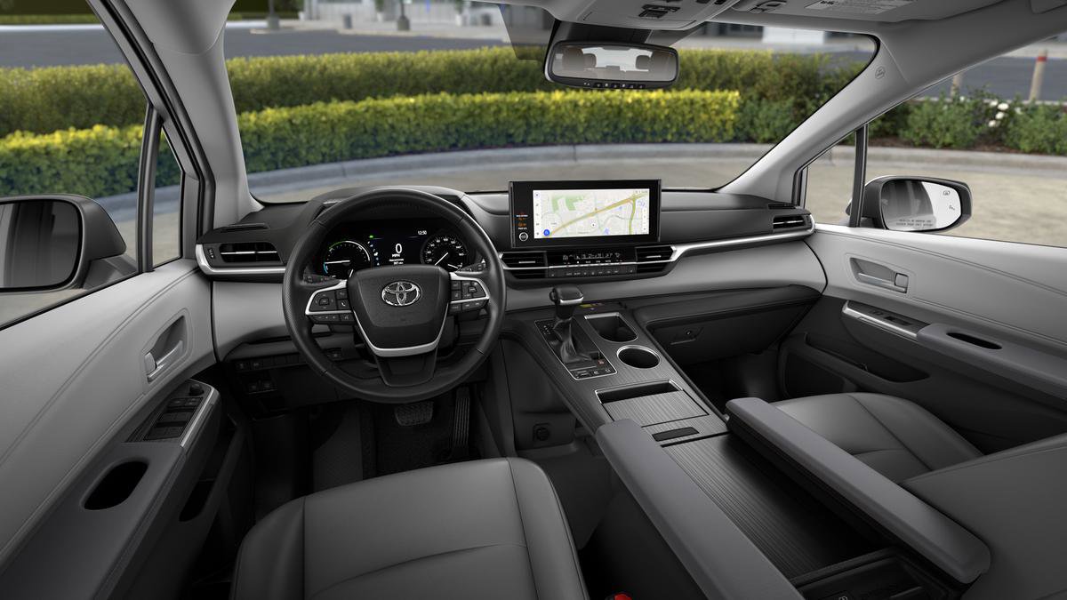 New 2026 Toyota Sienna XLE image 41