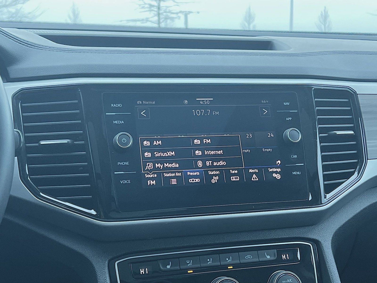 Used 2022 Volkswagen Atlas SEL image 18