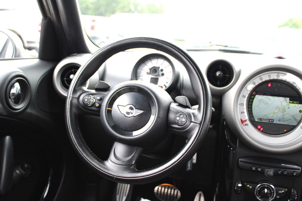 Used 2012 MINI Cooper Countryman S image 13