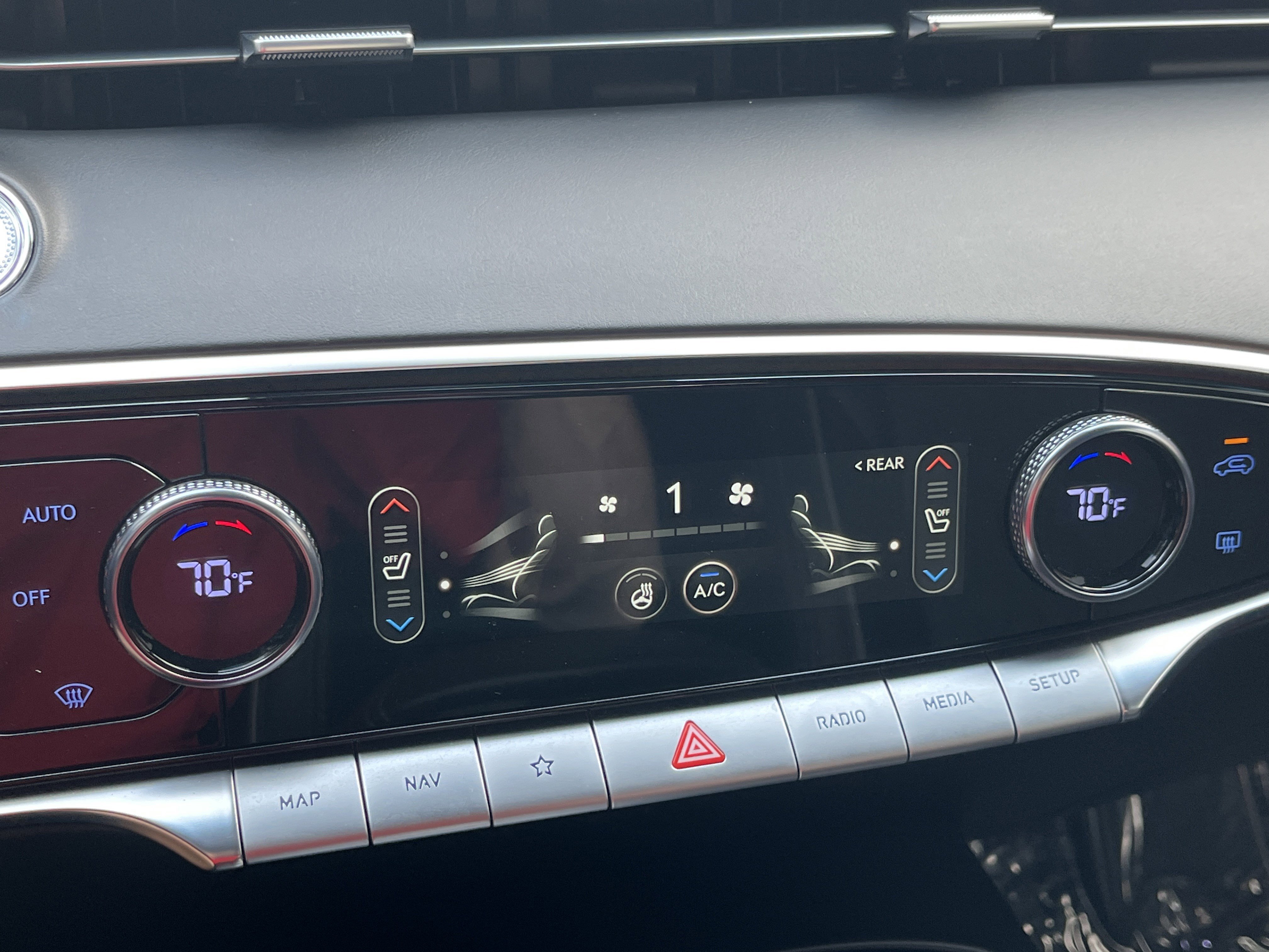 Used 2025 Genesis GV70 3.5T Sport w/ Sport Advanced Package image 7