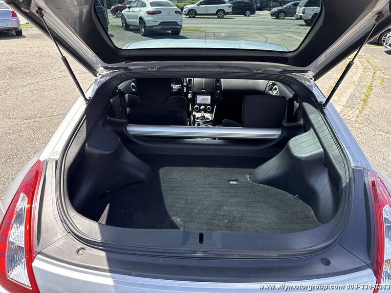 Used 2016 Nissan 370Z Coupe RWD image 13