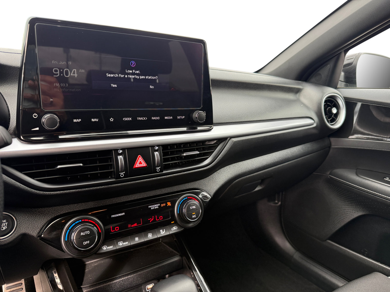 Used 2023 Kia Forte GT-Line w/ GT-Line Technology Package FWD image 12