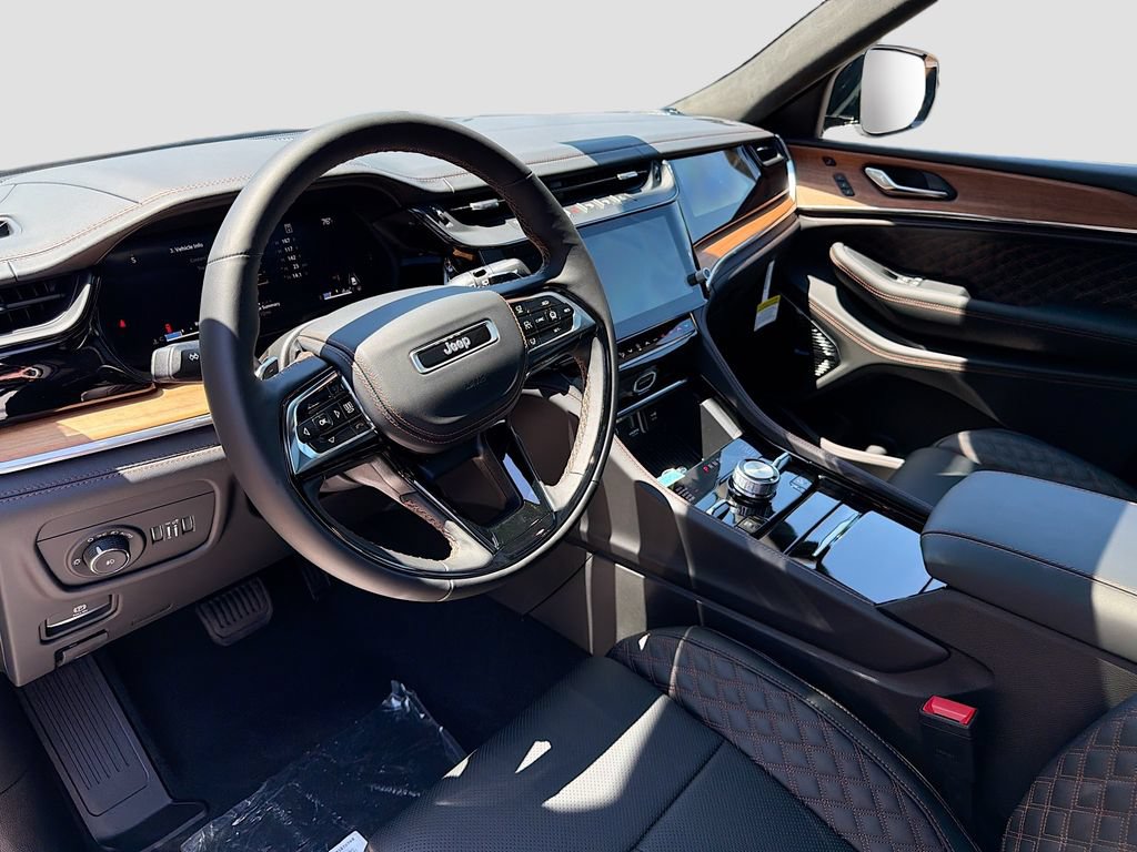 New 2026 Jeep Grand Cherokee L Summit AWD/4WD image 29
