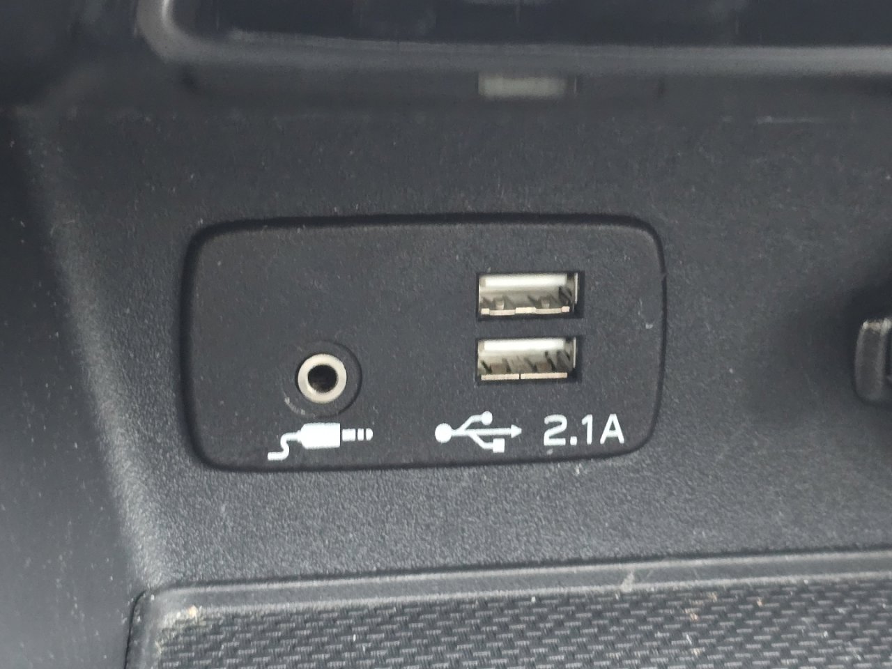 Used 2022 Subaru Forester Limited image 9