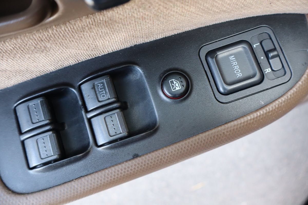 Used 2002 Honda CR-V EX image 28