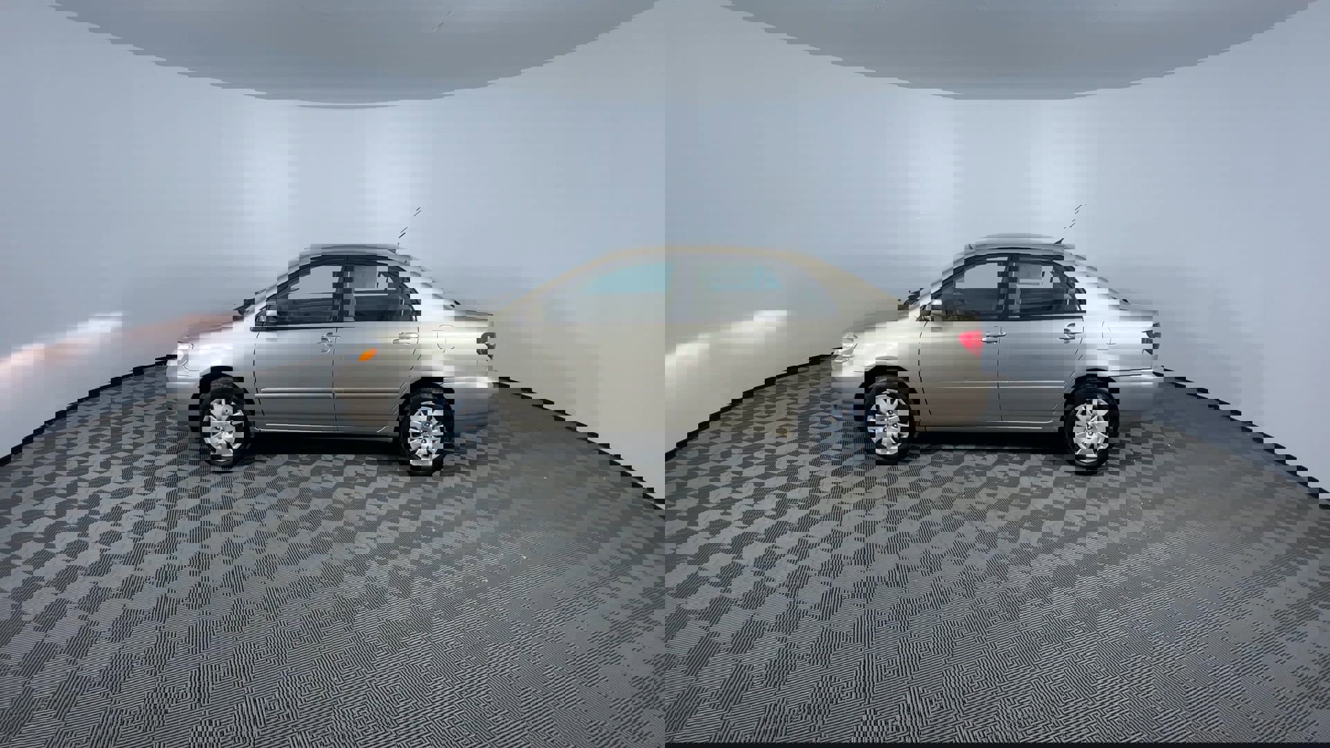 Used 2004 Toyota Corolla LE image 6