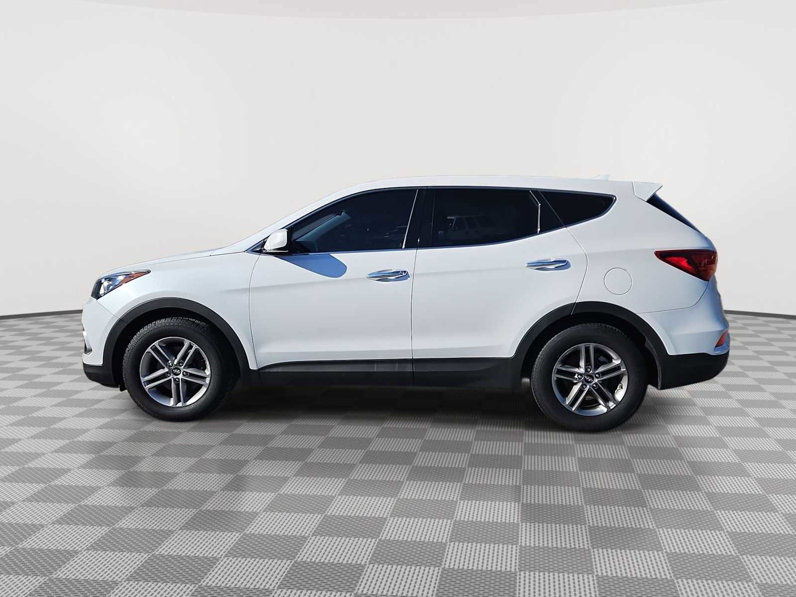 Used 2017 Hyundai Santa Fe Sport image 5