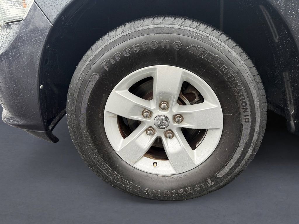 Used 2018 RAM 1500 Express image 9